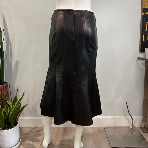 Izzy Camilleri Flared Tulip Profile Leather Midi Skirt - Picture 3 of 15
